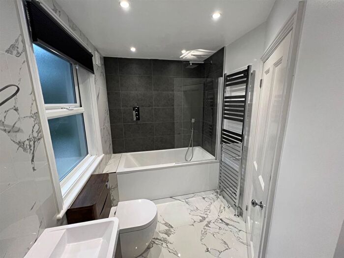 1 Bedroom Flat To Rent In St. Leonards Road, Hove, BN3