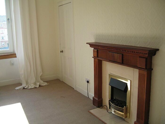 1 Bedroom Flat To Rent In Stewart Terrace, Dalry, Edinburgh, EH11
