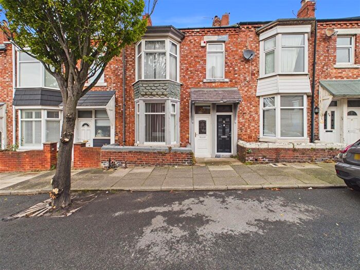 2 Bedroom Flat For Sale In Hyde Street, South Shields, NE33