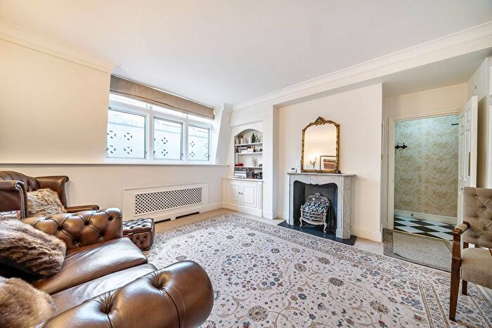 1 Bedroom Flat To Rent In Jermyn Street, St James's, London, SW1Y