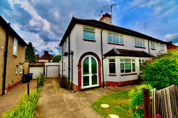 3 Bedroom Semi-Detached House To Rent In The Headlands, Northampton, NN3