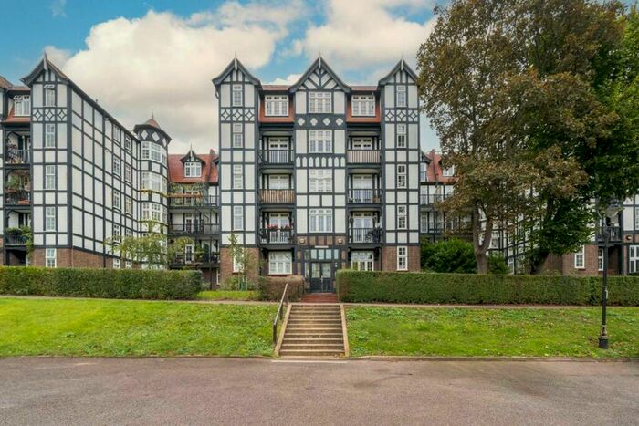 2 Bedroom Flat To Rent In Oakeshott Avenue, Highgate, N6