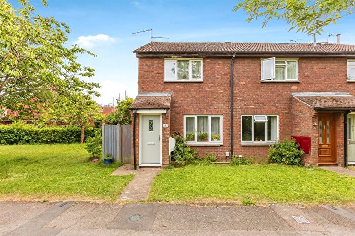 2 Bedroom End Of Terrace House For Sale In Flamborough Path, Lower Earley, Reading, RG6
