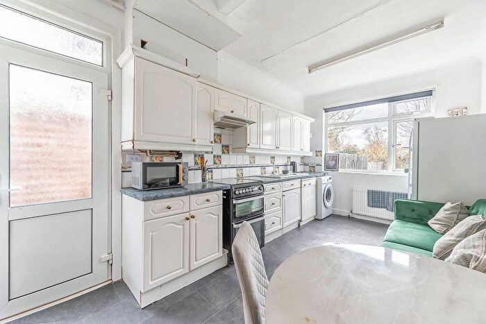 4 Bedroom Semi-Detached House To Rent In Pinner Road, Harrow, HA1