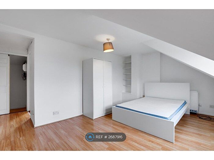 1 Bedroom Flat To Rent In Wickham Road, London, SE4