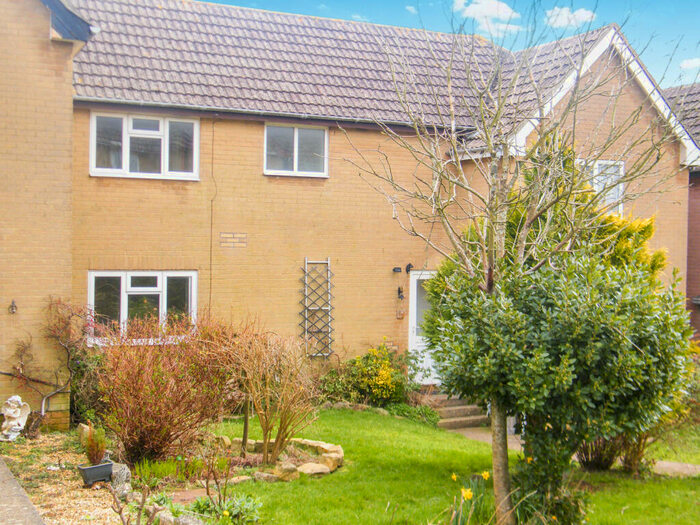 2 Bedroom House To Rent In Jeals Lane, Sandown, PO36