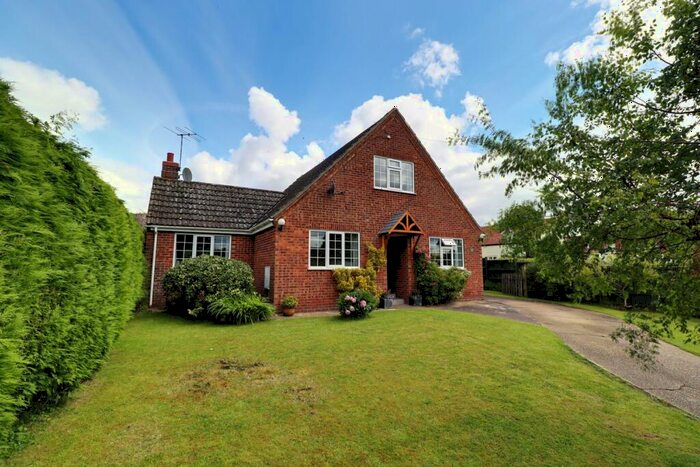 4 Bedroom Detached House For Sale In Canty Nook, Grasby, DN38