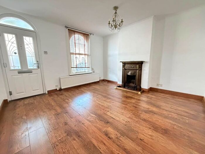 2 Bedroom Terraced House To Rent In Mooreland Road, Bromley, BR1