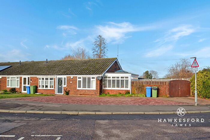 2 Bedroom Semi Detached Bungalow For Sale In Stanhope Avenue, Sittingbourne, ME10