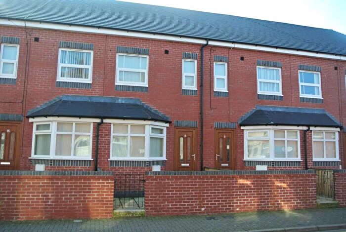 4 Bedroom House To Rent In Ball Street, Blackpool, FY1