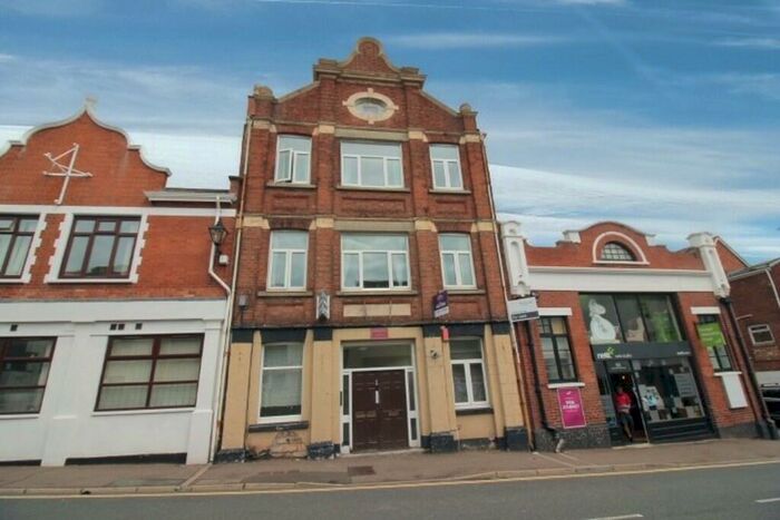 6 Bedroom Flat To Rent In Bartholomew Street West, Exeter, EX4