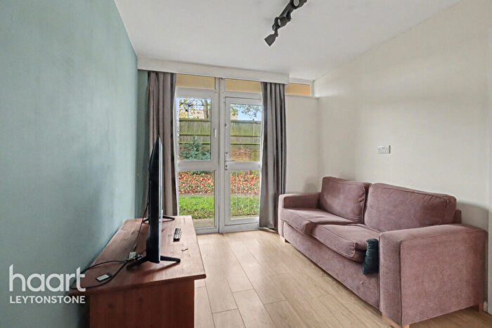 1 Bedroom Flat For Sale In Gardner Close, London, E11