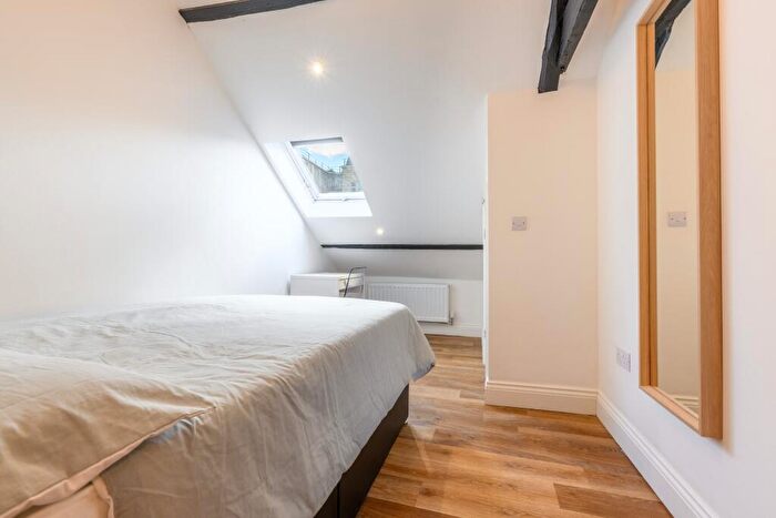 2 Bedroom Apartment To Rent In Ridley Place, NE1