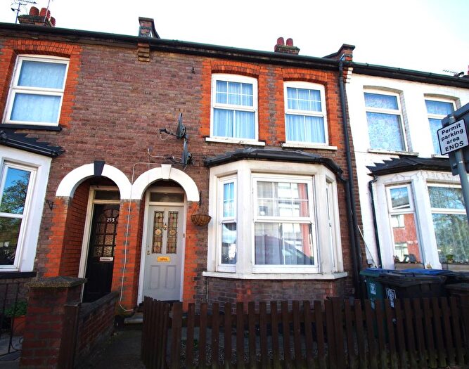3 Bedroom Terraced House To Rent In Leavesden Road, Watford, WD24
