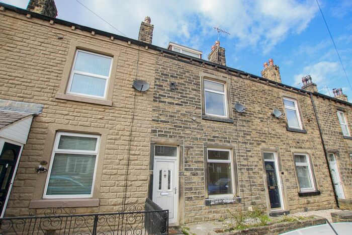 3 Bedroom Terraced House To Rent In Mitchell Terrace, Bingley, BD16