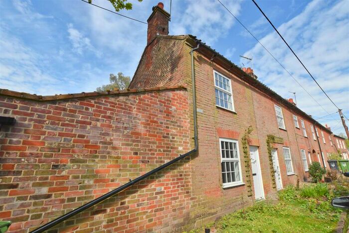 1 Bedroom End Of Terrace House To Rent In The Street, Swanton Novers, NR24