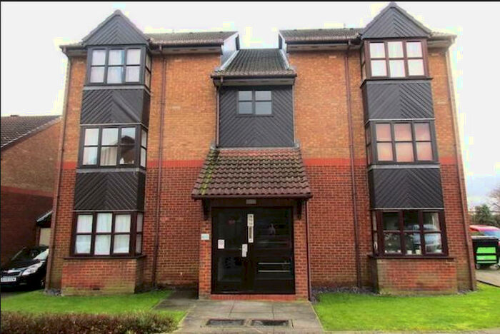 2 Bedroom Flat To Rent In Ash Walk, Wembley, HA0