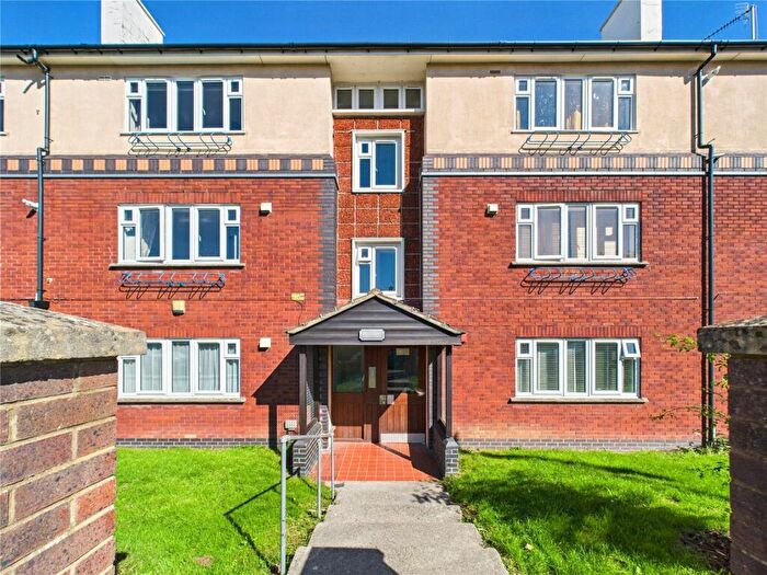 2 Bedroom Apartment For Sale In Cutler Road, Bristol, BS13