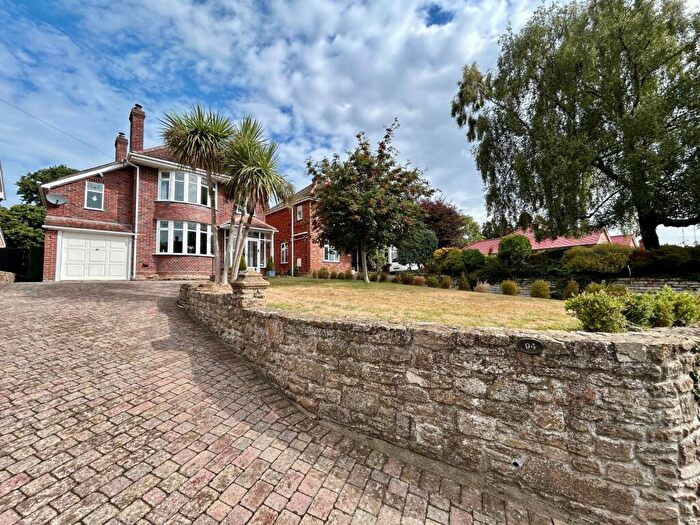 4 Bedroom Detached House For Sale In West Coker Road, Yeovil, BA20