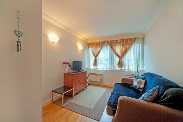 1 Bedroom Flat To Rent In Fitzroy Street, Fitzrovia, London, W1T