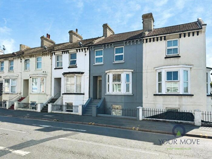 1 Bedroom Flat For Sale In Susans Road, Eastbourne, East Sussex, BN21