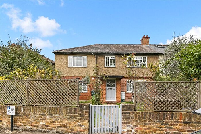 5 Bedroom Semi-Detached House For Sale In Limes Avenue, Barnes, London, SW13