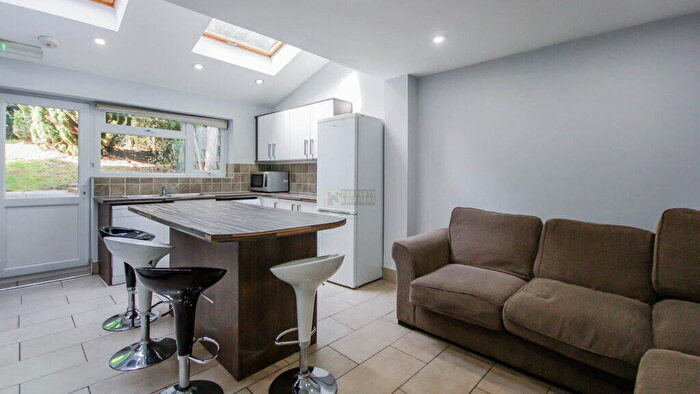 7 Bedroom Terraced House To Rent In Heeley Road, Selly Oak, Birmingham, B29