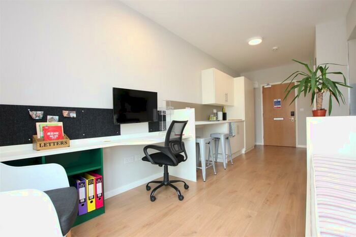 Apartment To Rent In Brougham Hayes, Bath, BA2