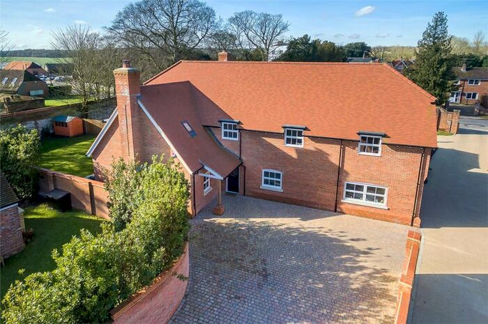 4 Bedroom Detached House For Sale In Ryebridge Lane, Upper Froyle, Alton, Hampshire, GU34
