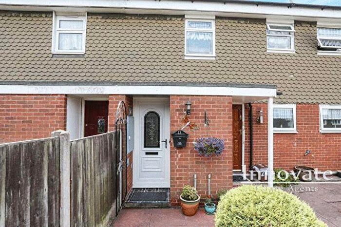 2 Bedroom Flat To Rent In Austen Walk, West Bromwich, B71