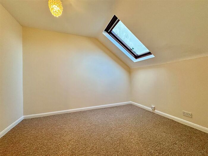 2 Bedroom End Of Terrace House To Rent In Eversley Road, Bexhill-On-Sea, TN40