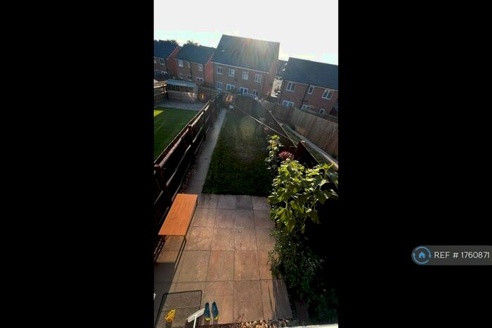 3 Bedroom Terraced House To Rent In Paragon Way, Coventry, CV6