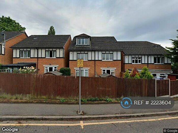 4 Bedroom Semi-Detached House To Rent In Hendon, London, NW4