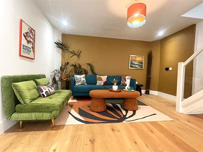 5 Bedroom Semi-Detached House To Rent In Fern Road, St. Leonards-On-Sea, TN38