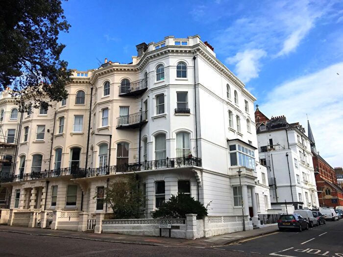 2 Bedroom Flat To Rent In Denmark Terrace, Brighton, BN1