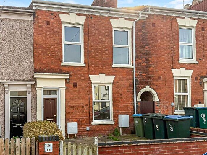 3 Bedroom Terraced House For Sale In Lord Street, Chapelfields, Coventry * Based Over Three Floors *, CV5