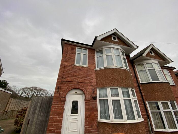 3 Bedroom Semi-Detached House To Rent In Elphinstone Avenue, Hastings, East Sussex, TN34