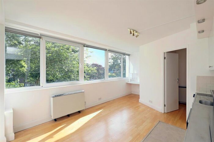 1 Bedroom Flat To Rent In Kersfield Road, London, SW15