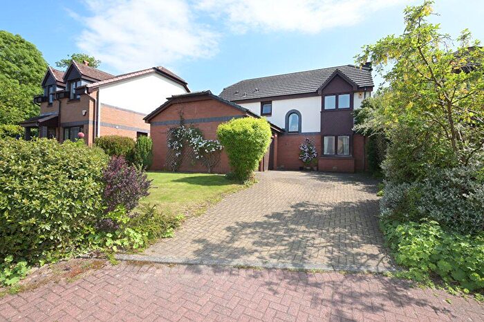 4 Bedroom Detached House For Sale In Pentland Drive, Edinburgh, EH10