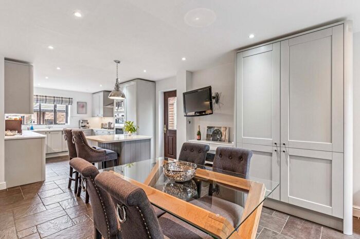 5 Bedroom Detached House For Sale In Whiteman Close, Langford, Biggleswade, SG18