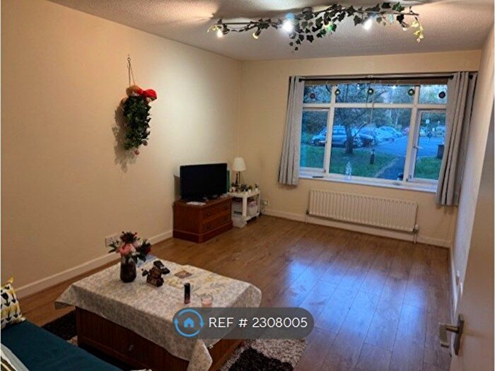 1 Bedroom Flat To Rent In Viceroy Court, Croydon, CR0