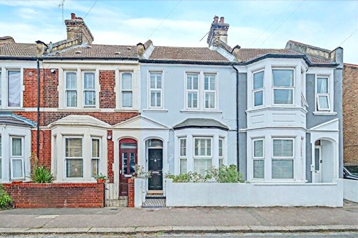 2 Bedroom Terraced House For Sale In Saville Road, London, E16
