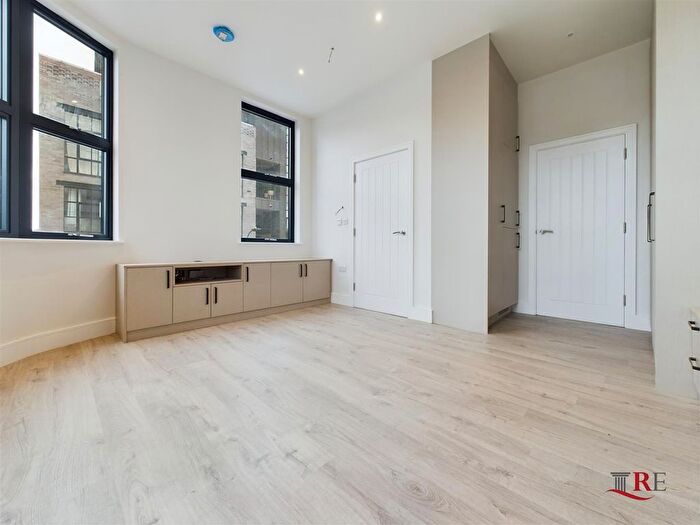 Studio To Rent In Harrow Road, London, NW10