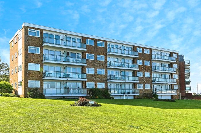 2 Bedroom Apartment For Sale In Clarence Court, Hunstanton, PE36