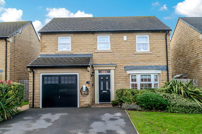 4 Bedroom Detached House For Sale In Vicarage Meadows, Holmfirth, HD9