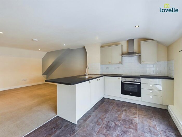 2 Bedroom Flat To Rent In Queen Street, Market Rasen, LN8