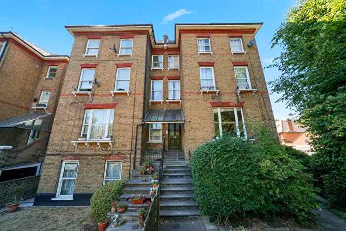 1 Bedroom Flat To Rent In Peckham Rye, Peckham Rye, London, SE22