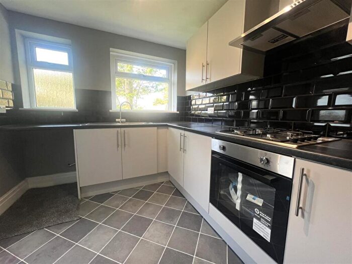 3 Bedroom Terraced House To Rent In Cambridge Drive, Padiham, Burnley, BB12