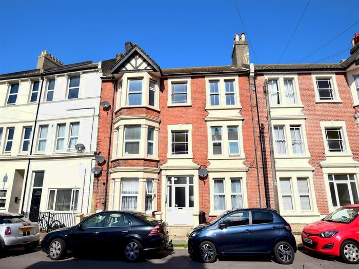 2 Bedroom Flat To Rent In Manor Road, Hastings, TN34