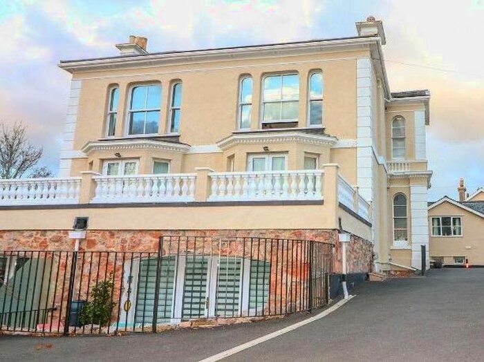 2 Bedroom Flat To Rent In St. Lukes Road South, Torquay, TQ2